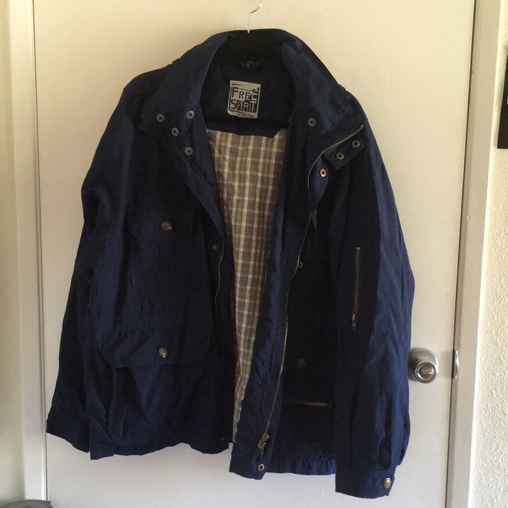Navy blue men’s windbreaker